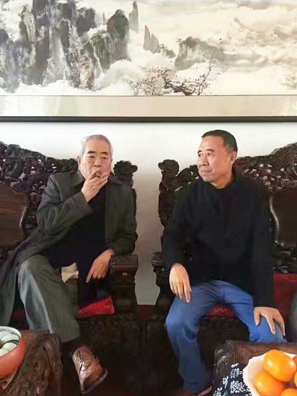 范增先生一行参观金石馆和刘子尧艺术馆