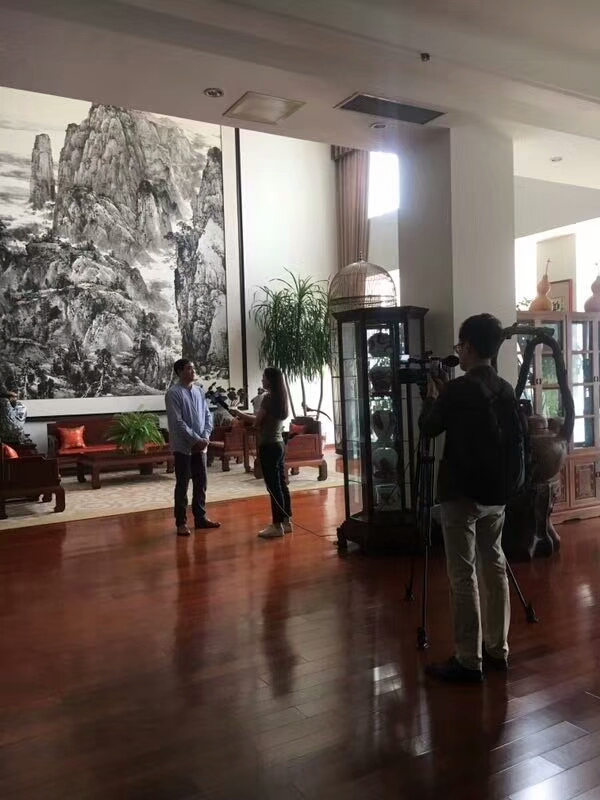 刘子尧接受山东新闻电视台记者采访
